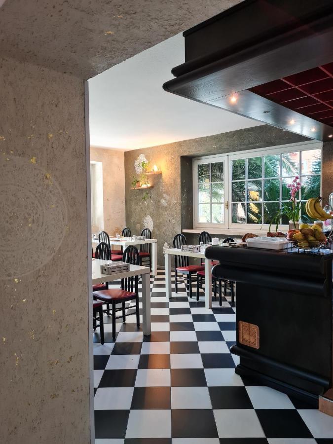 Hotel Tenesi 2*