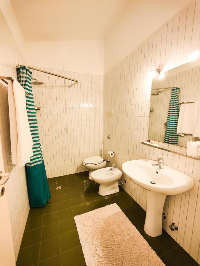 Tenesi 2*