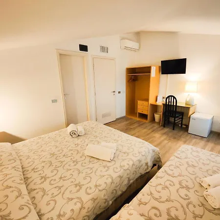 Albergo B&B Tenesi Manerba del Garda Exterior foto
