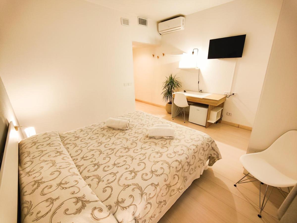 Tenesi Hotel Manerba del Garda