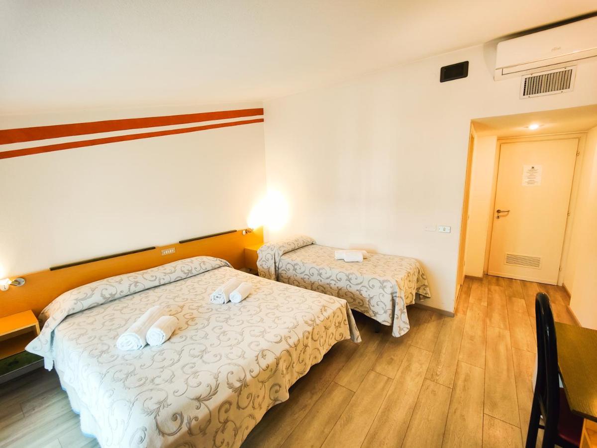 Meublè Tenesi 2* Manerba del Garda