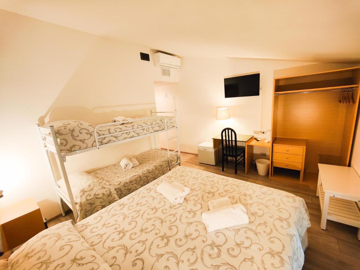 Meublè Tenesi